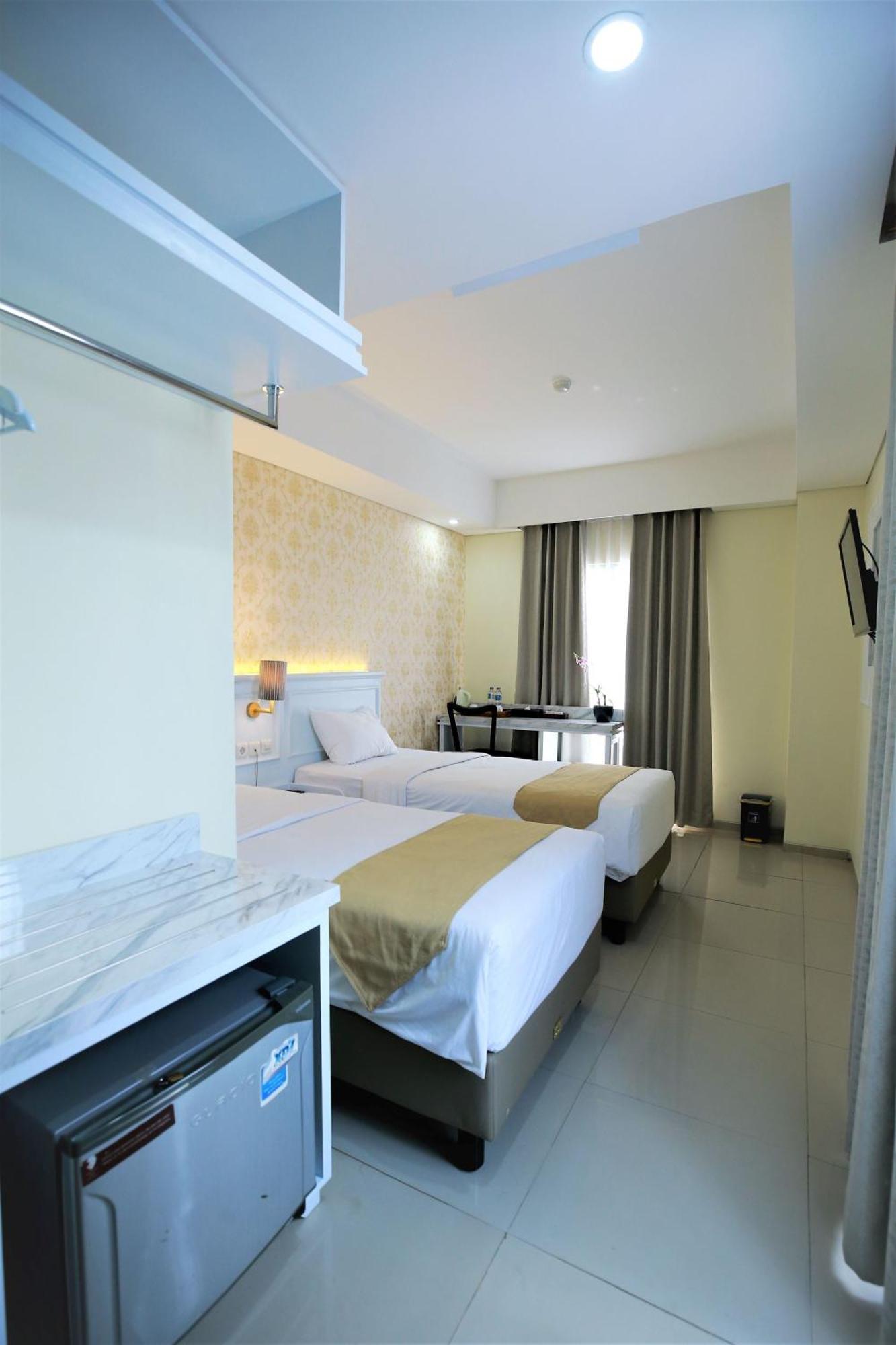เดอะ คิวบ์ มาลิโอโบโร โฮเทล Hotel ยอกยาการ์ตา ภายนอก รูปภาพ