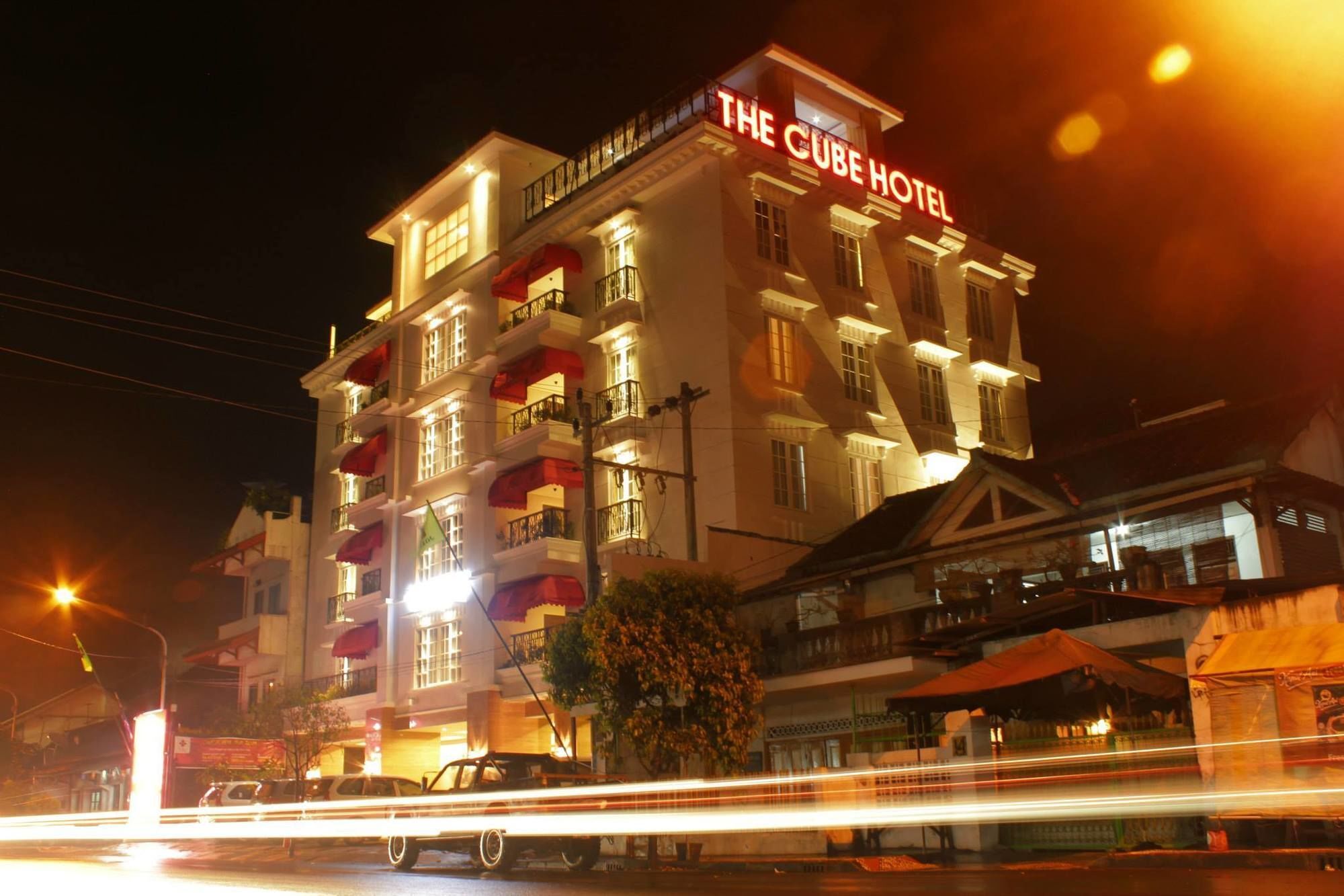 เดอะ คิวบ์ มาลิโอโบโร โฮเทล Hotel ยอกยาการ์ตา ภายนอก รูปภาพ